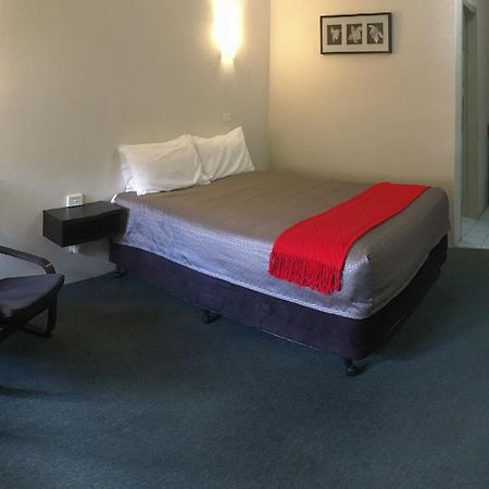 Casino Motor Inn Екстериор снимка