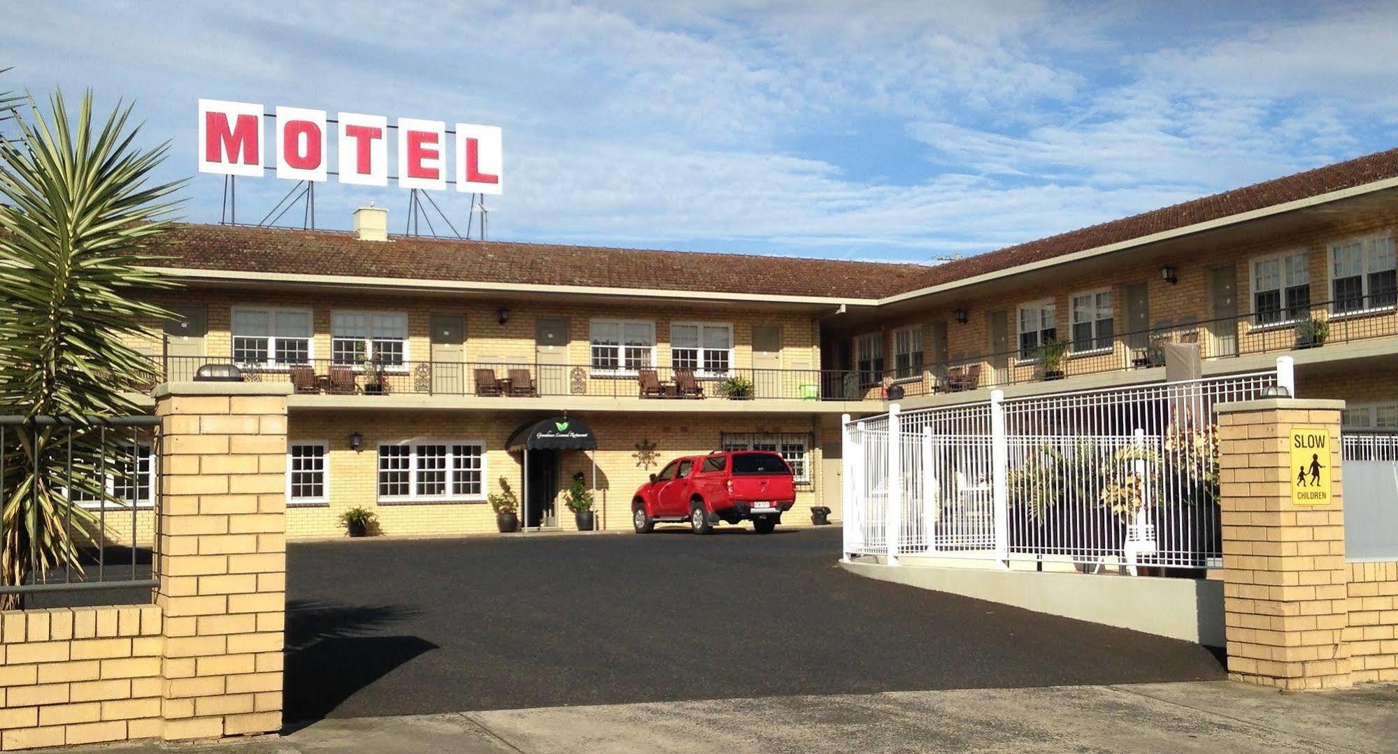 Casino Motor Inn Екстериор снимка
